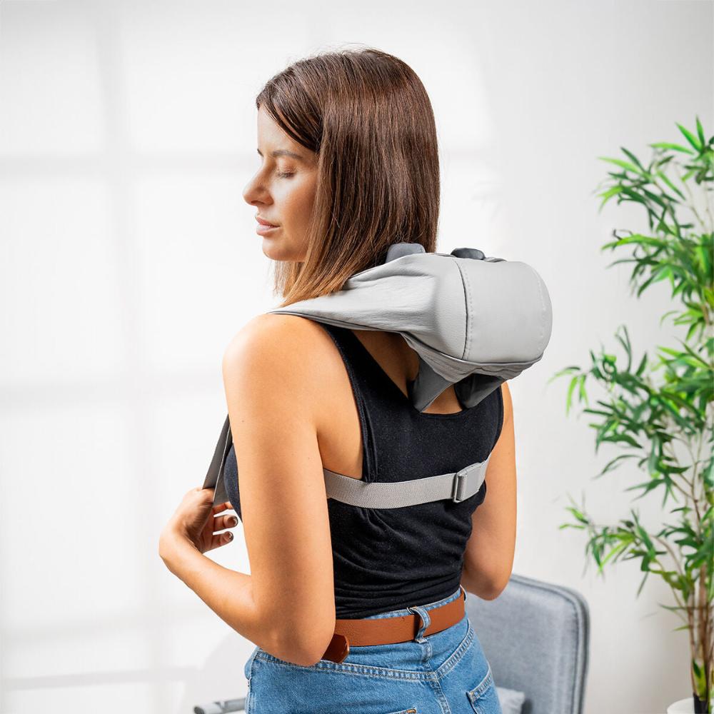 Aparat Masaj Cervical Hands-Free, pentru Relaxare Musculara, Rola de Masat Shiatsu 5D care Imita Masajul Uman, Functie Incalzire, Reduce Stresul si Oboseala, Amelioreaza Durerile pentru Gat, Umeri, Spate si Picioare, Intensitate Reglabila, Gri