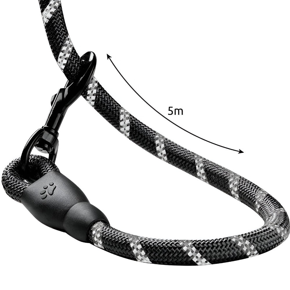 Lesa pentru Caini, cu Maner Moale din Spuma, Reflectorizanta, Prindere Metalica, Rotativa 360°, pentru Talie Medie si Mare, Rezistenta, din Polipropilena, Suport pentru Saci de Gunoi Inclus, 5M, Negru