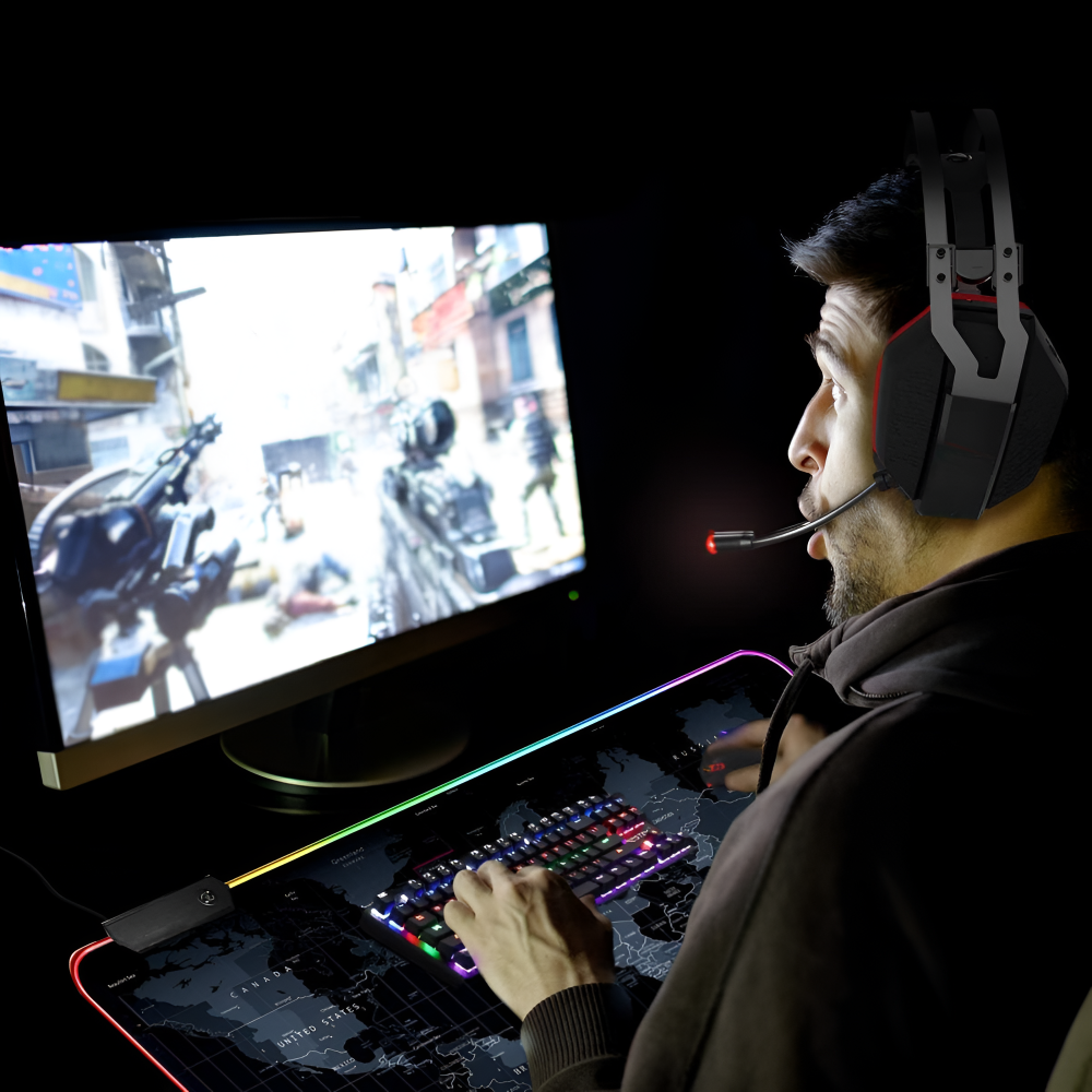 Mousepad Mare Cauciucat, Pentru Gaming, Birou, Office, cu Iluminare LED RGB, Antiderapant, Cusaturi Anti-Rupere, Waterproof, model Harta Lumii, Cablu USB Inclus, 80 x 30cm, Negru