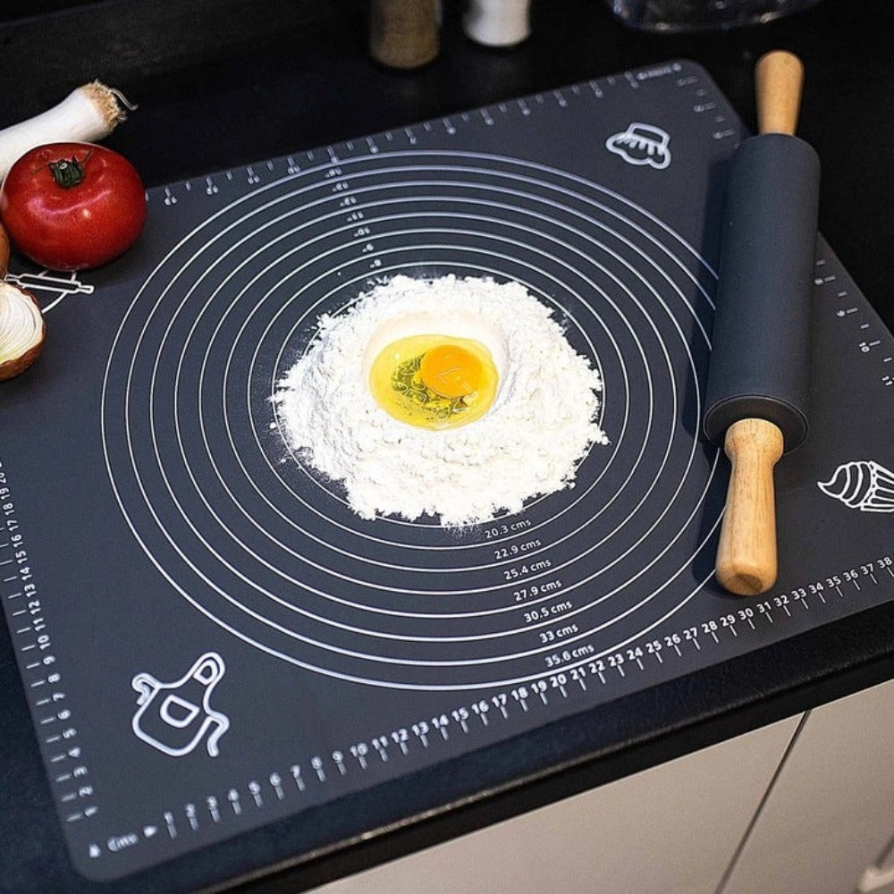 Set Plansa din Silicon Alimentar cu Sucitor, Manere din Lemn, pentru Modelare Aluat, Rezistenta la Temperaturi Ridicate si Rupere, Anti-alunecare, cu Masuratori de Lungime si Diametru, Usor de Curat, Flexibila, 70 x 50 cm, Gri