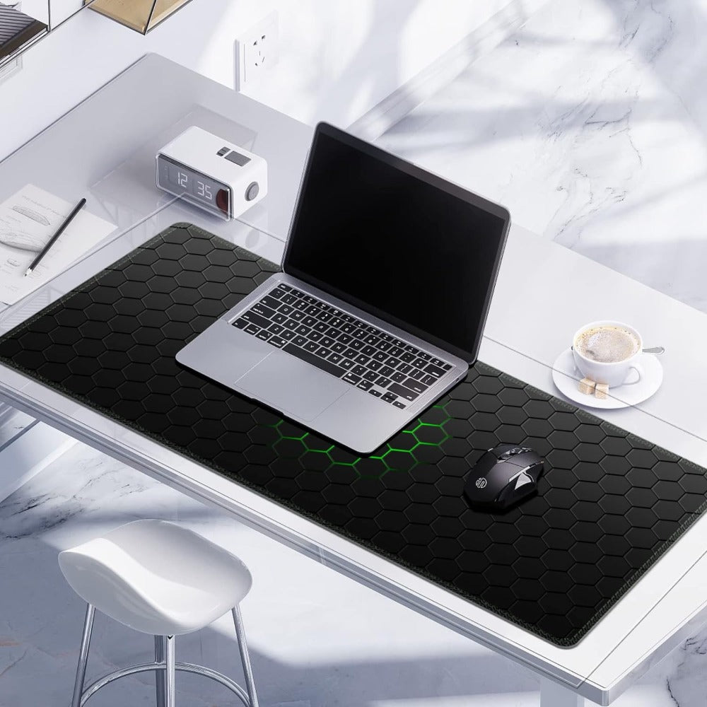 Mousepad Mare Cauciucat pentru Gaming, Birou, Office, Antiderapant, Cusaturi Anti-Rupere, Waterproof, model Honeycomb, 80 x 30cm, Negru/Verde