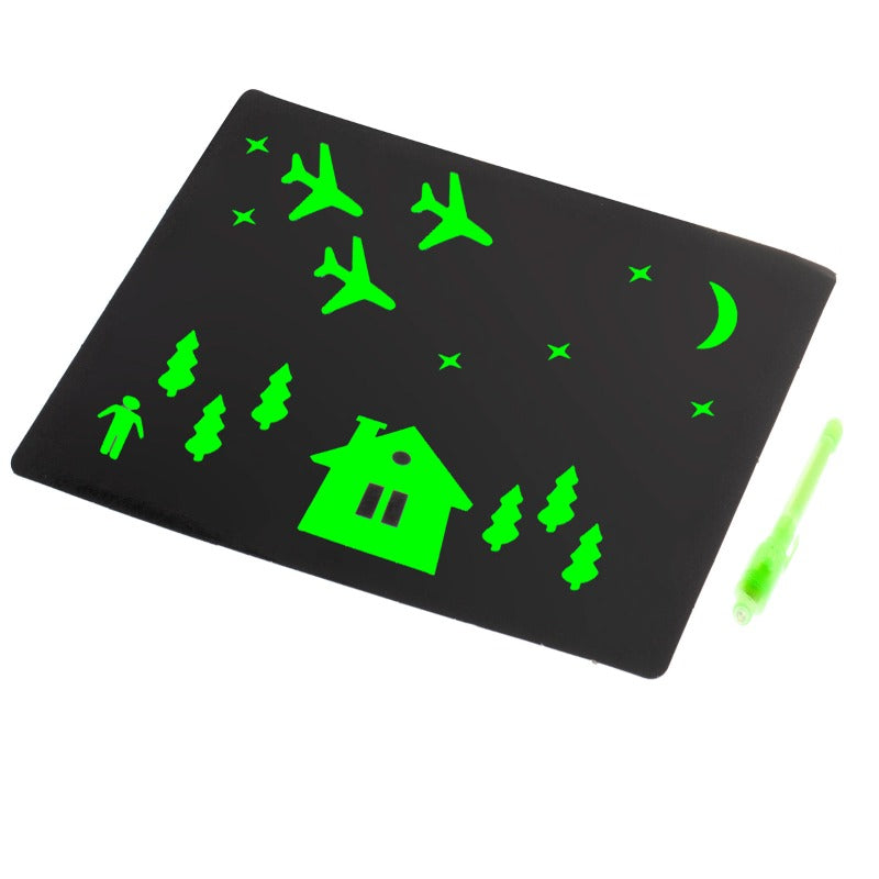 Plansa pentru Desenat cu Ajutorul Luminii Magice Led, 4 Sabloane Diferite, Stilou cu Lumina, Straluceste in Intuneric, Usoara si Subtire, 29 x 20.5 cm, Negru